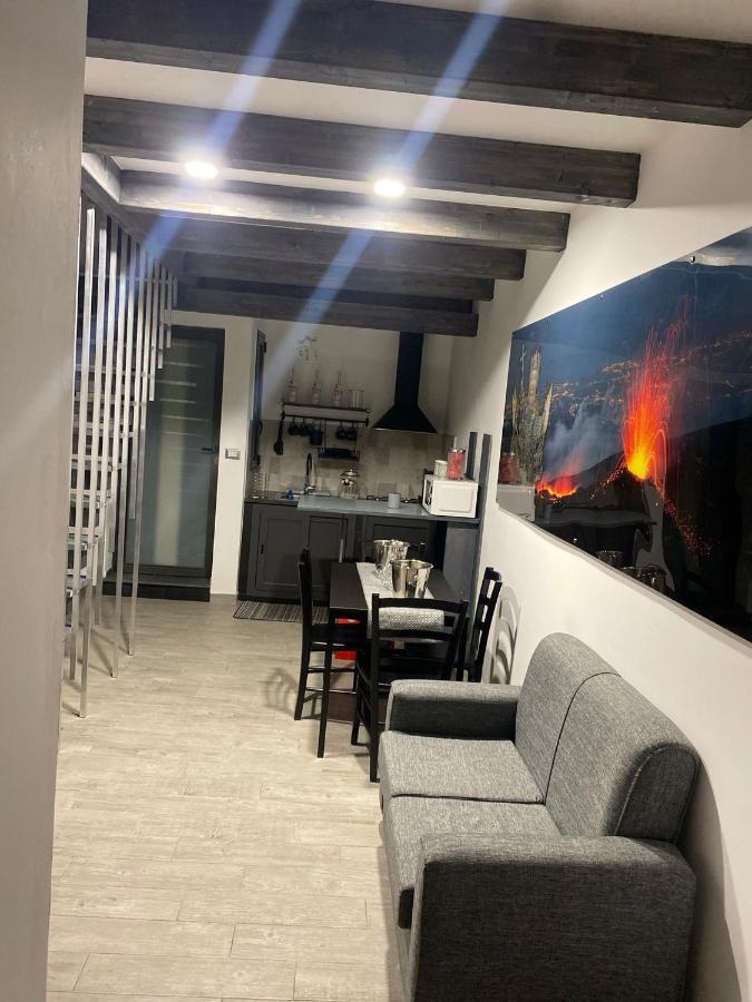 Suite Holiday House Bonaccorso كاتانيا المظهر الخارجي الصورة